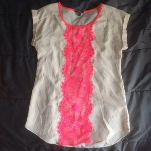 *NWOT* EXPRESS Top w/ Lace detail - Sz XS